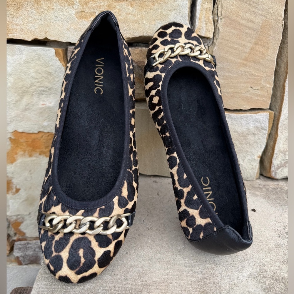 Vionic Orthotic Pera Ballet Flats in Leopard Print calf hair finish Sz-6. V
